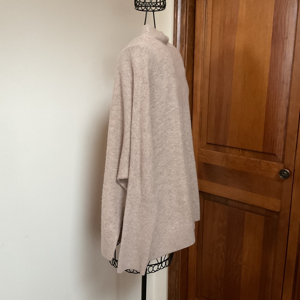 The Shea Oversized Boxy Cashmere Sweater by Maeve, oatmeal, Medium - Picture 4 of 8